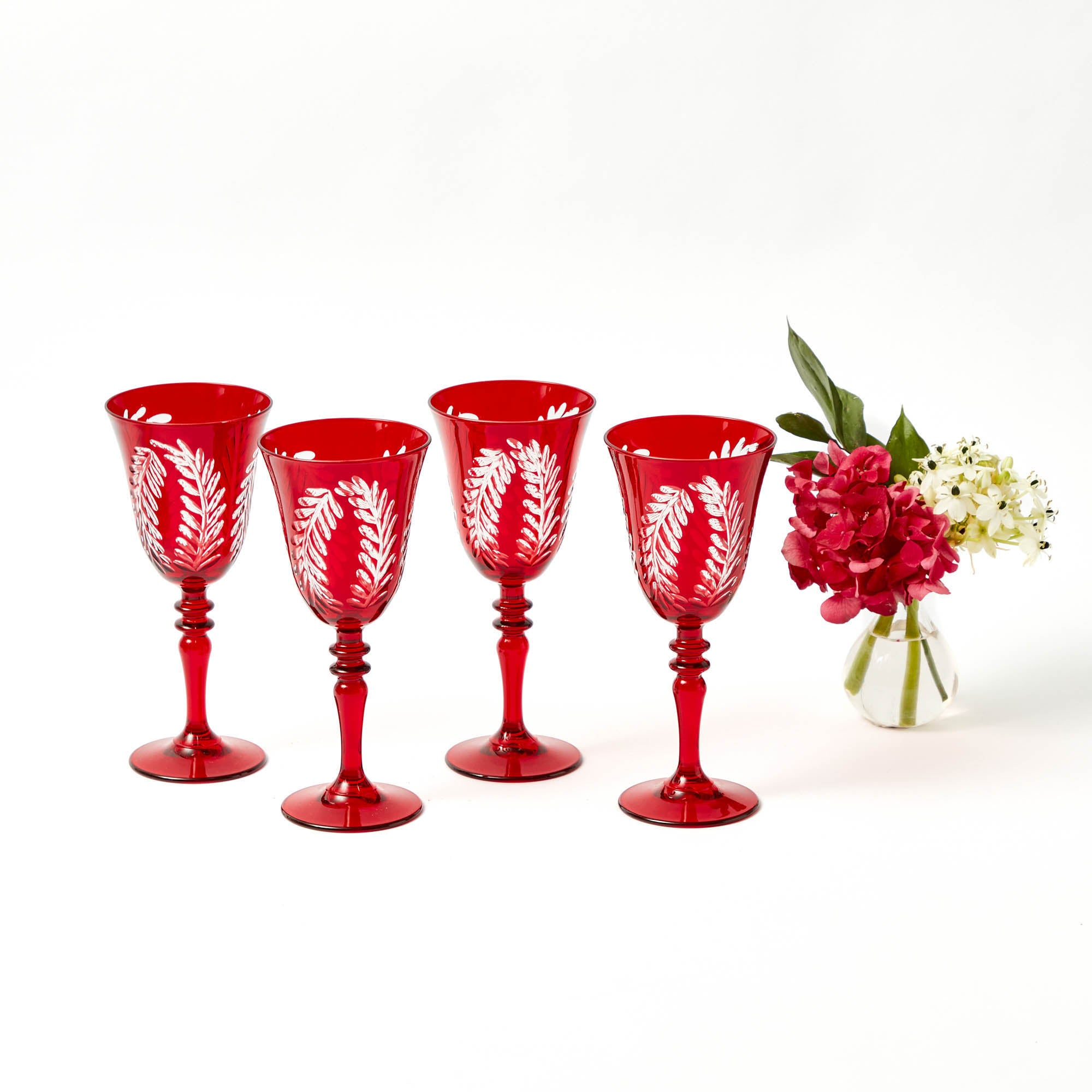 Brigitte Red Garland Engraved Wine Glass (Set of 4)