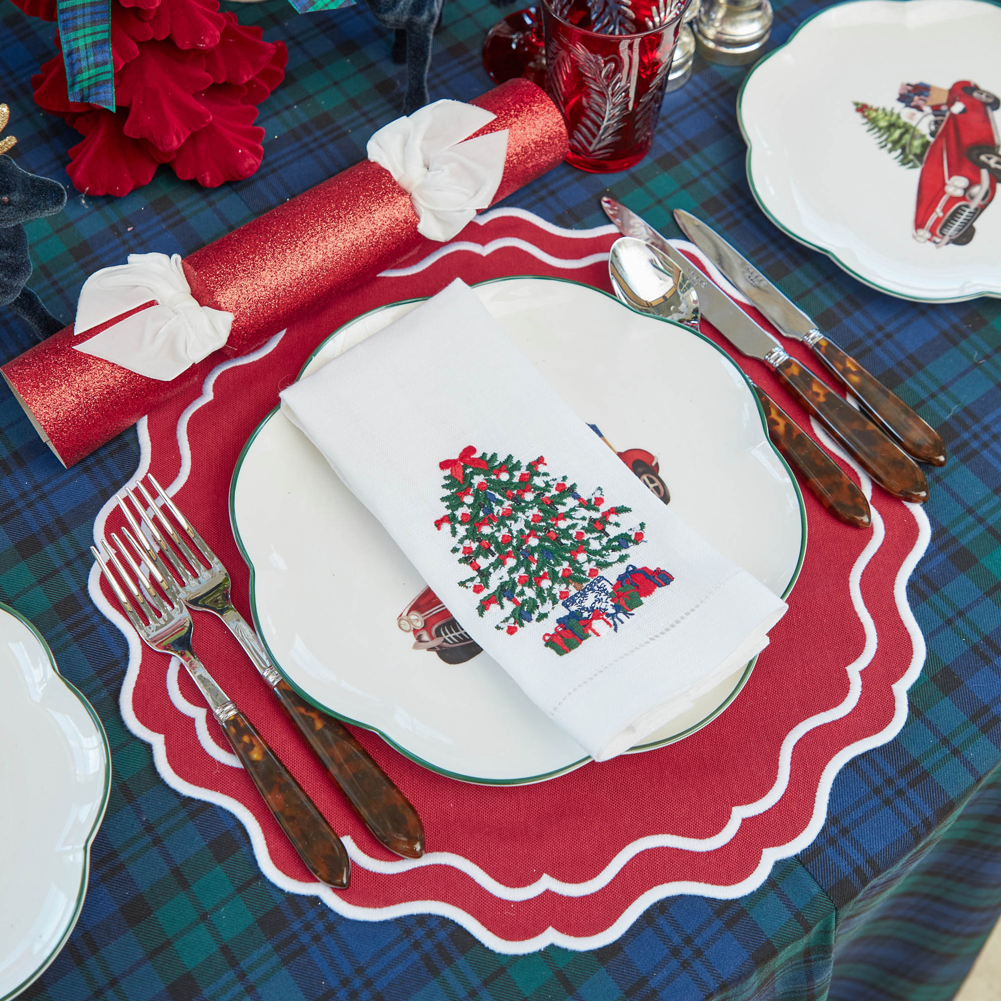 Christmas Tree White Linen Napkins (Set of 4)