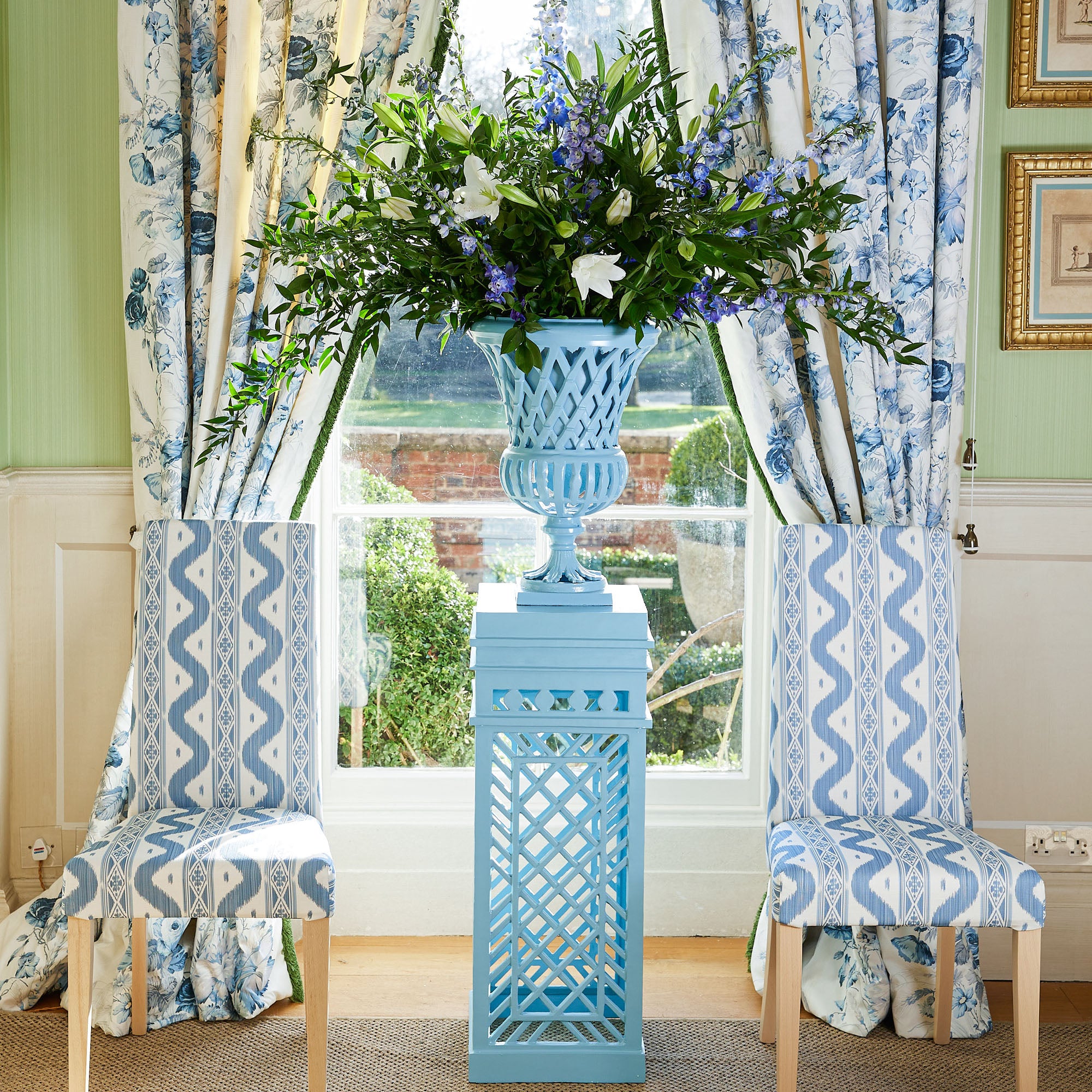 Adelaide Blue Lattice Urn & Pedestal