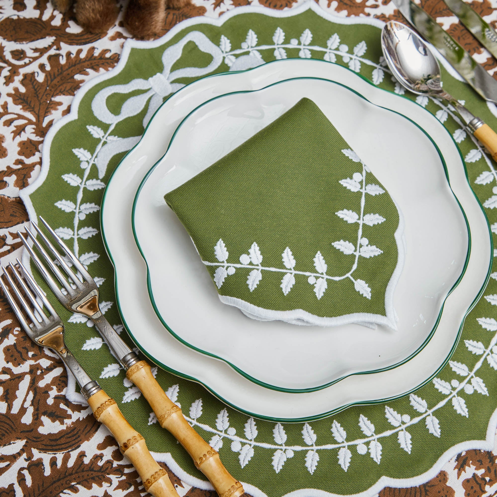 Green Bow Laurel Napkins (Set of 4)