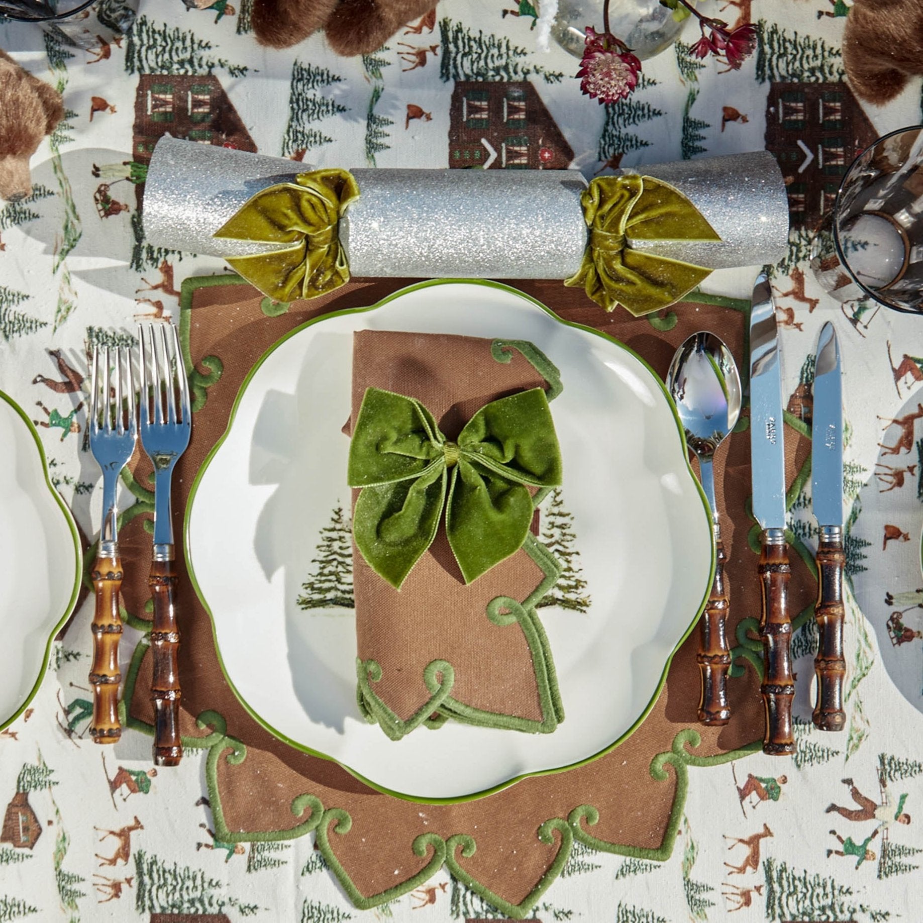 Angelina Chestnut & Green Placemats & Napkins (Set of 4)