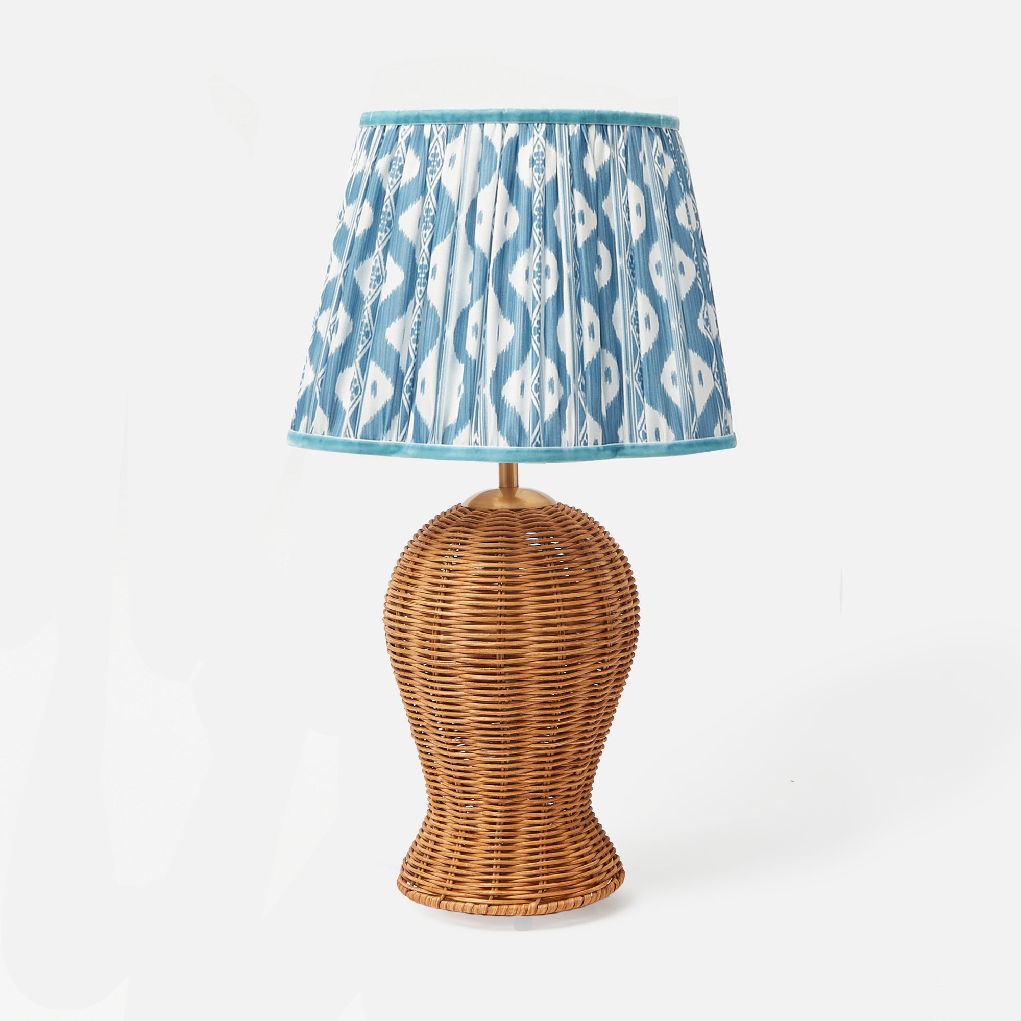 Rattan Blanche Lamp Stand