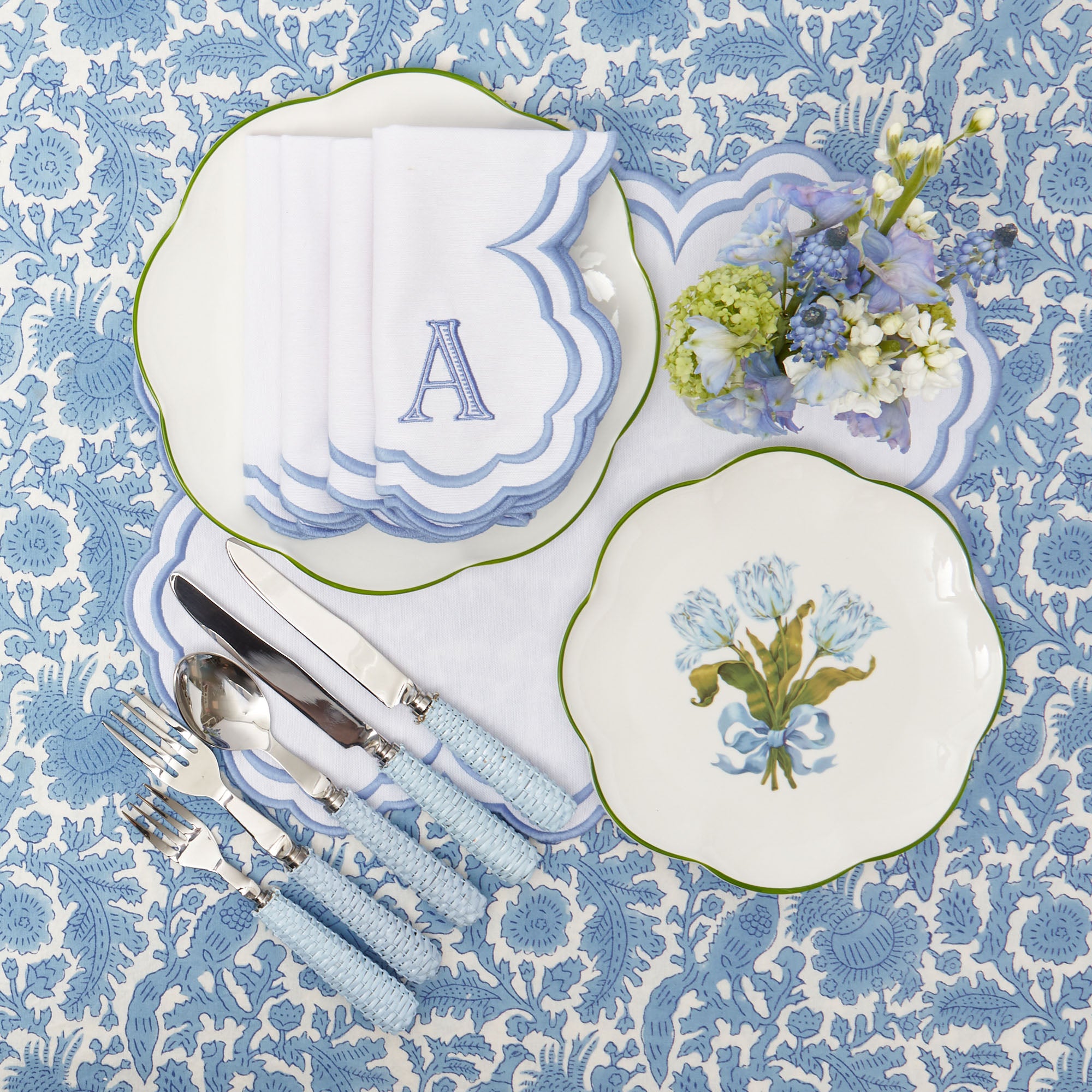 Serena White Placemats & Napkins (Set of 4)