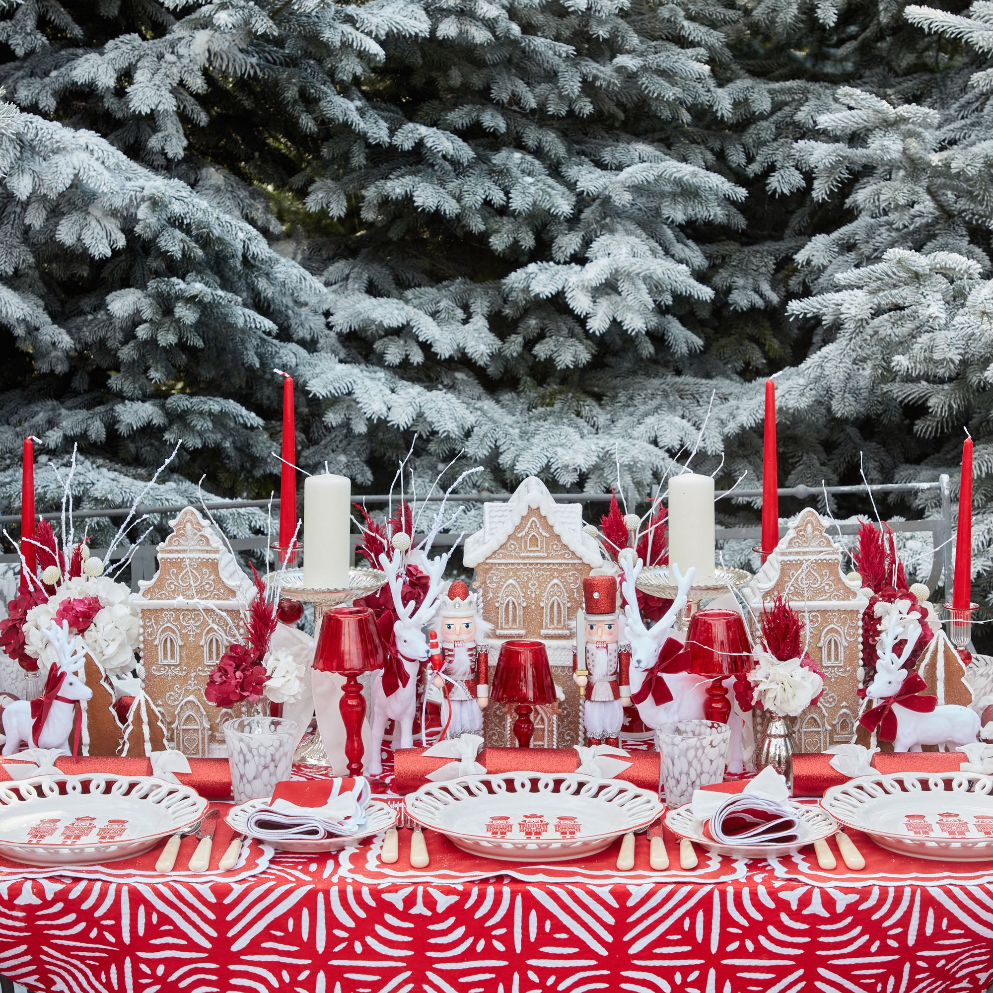 Turn your holiday feasts into a winter wonderland with the White Lace Nutcracker Starter Plate, an exquisite and festive piece that enhances your celebrations with a touch of seasonal charm.