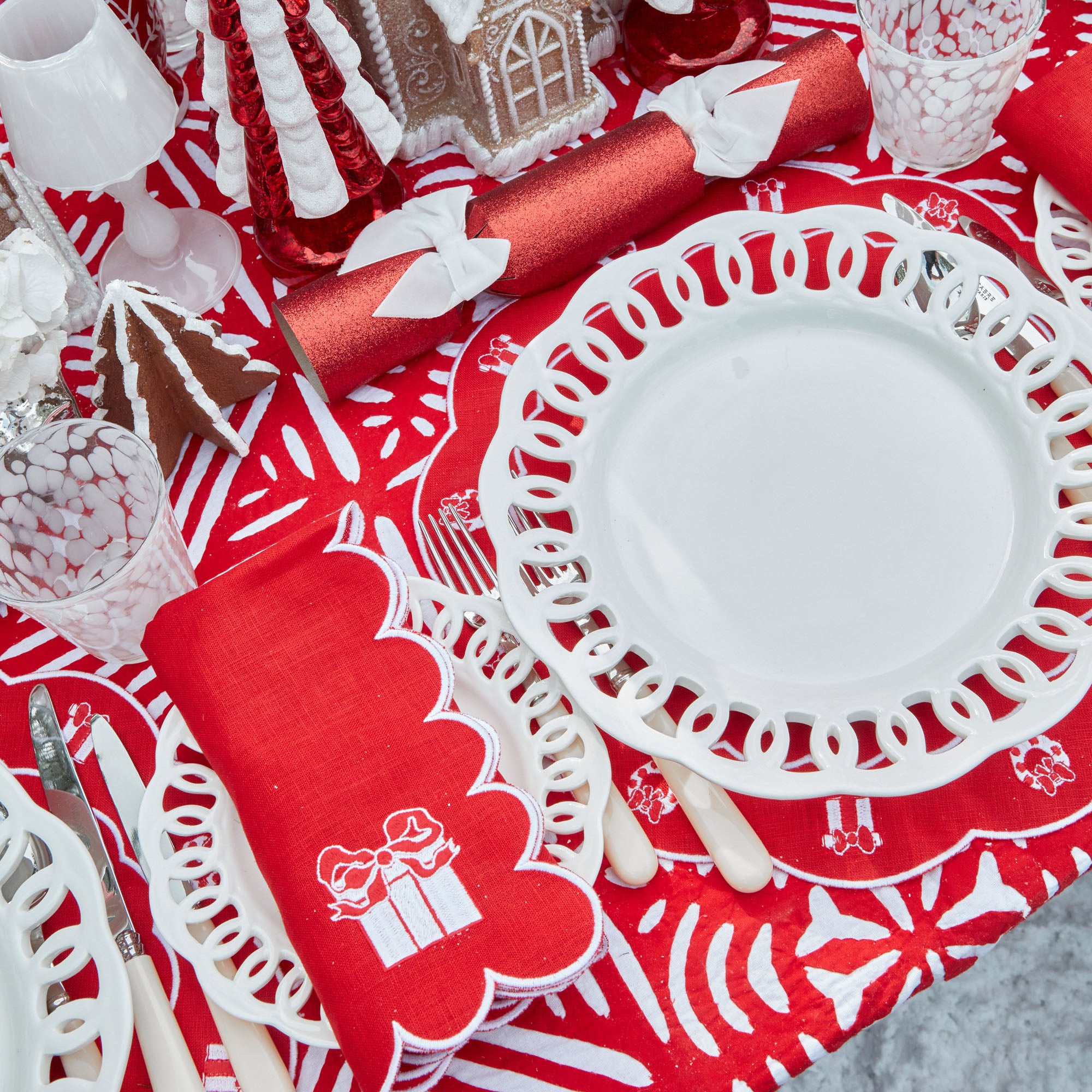 Christmas Napkins, Maroon Red Linen Napkins - Linenbee