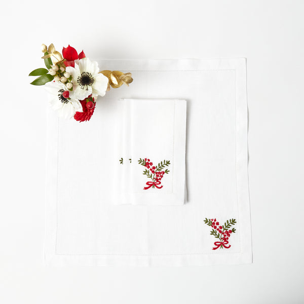 Red Berry White Linen Placemats (Set of 4) – Mrs. Alice
