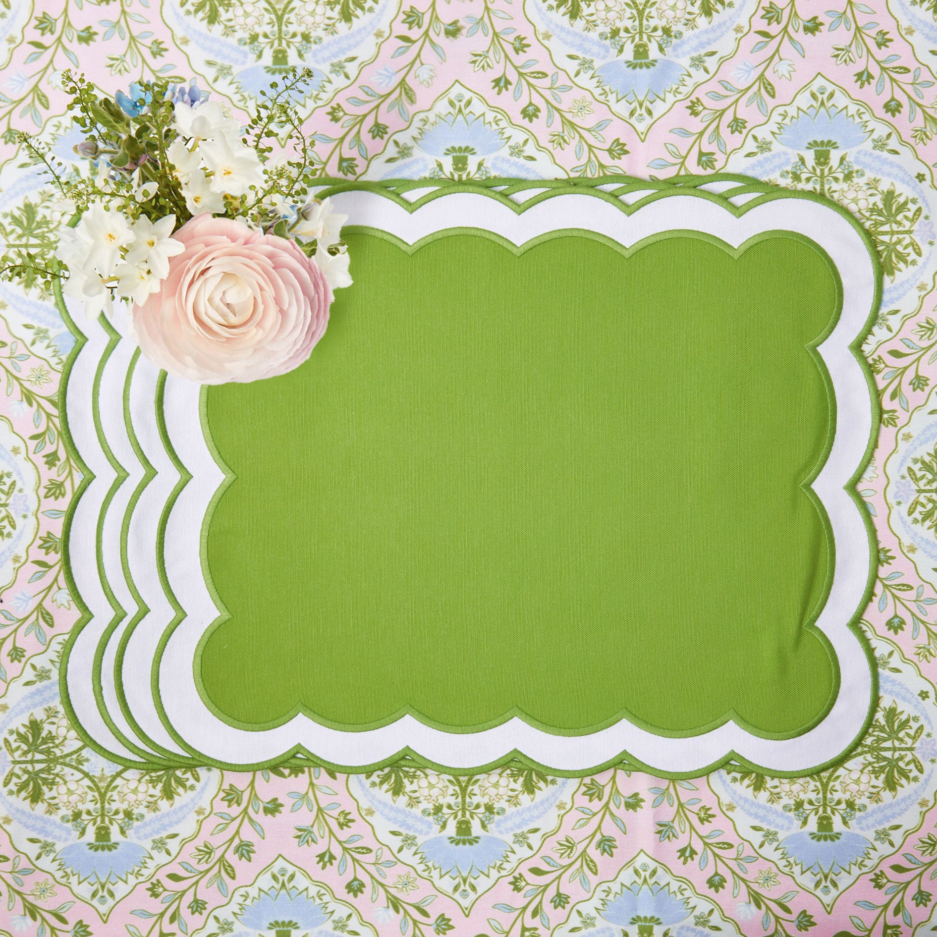 Serena Green Appliqué Placemats (Set of 4)