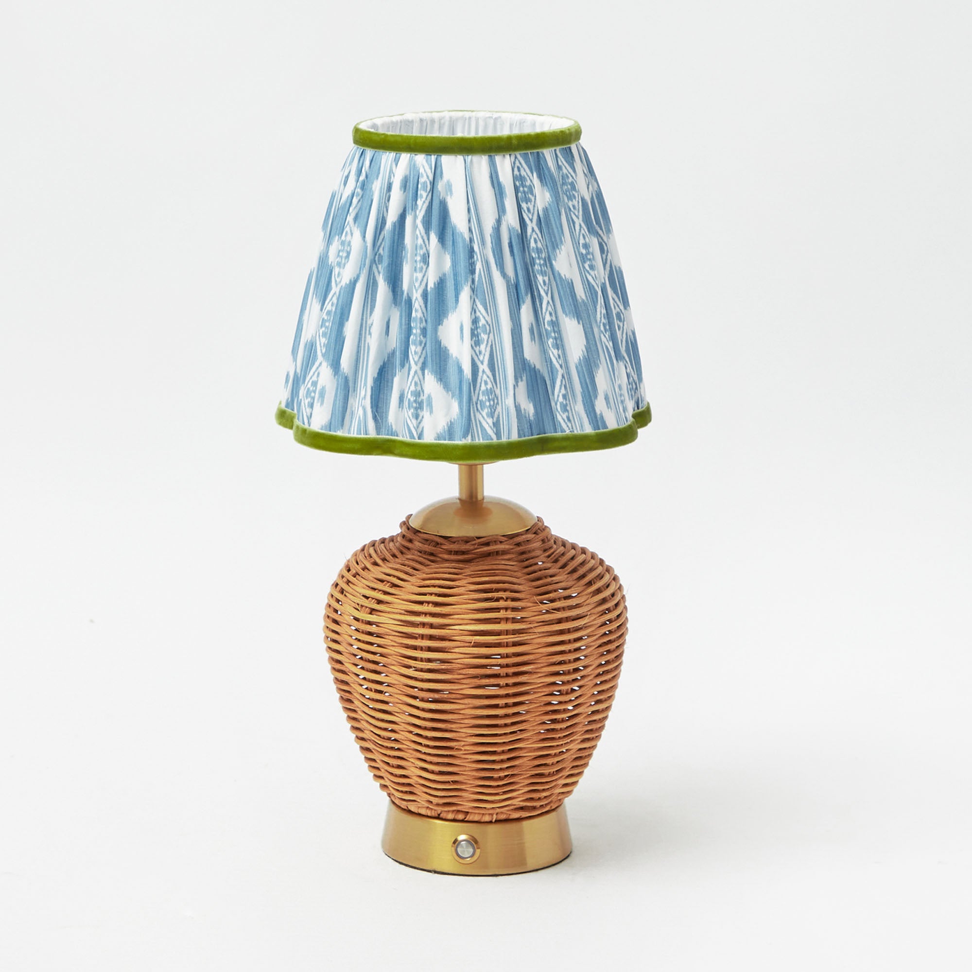 Rattan Ursula Rechargeable Lamp Stand