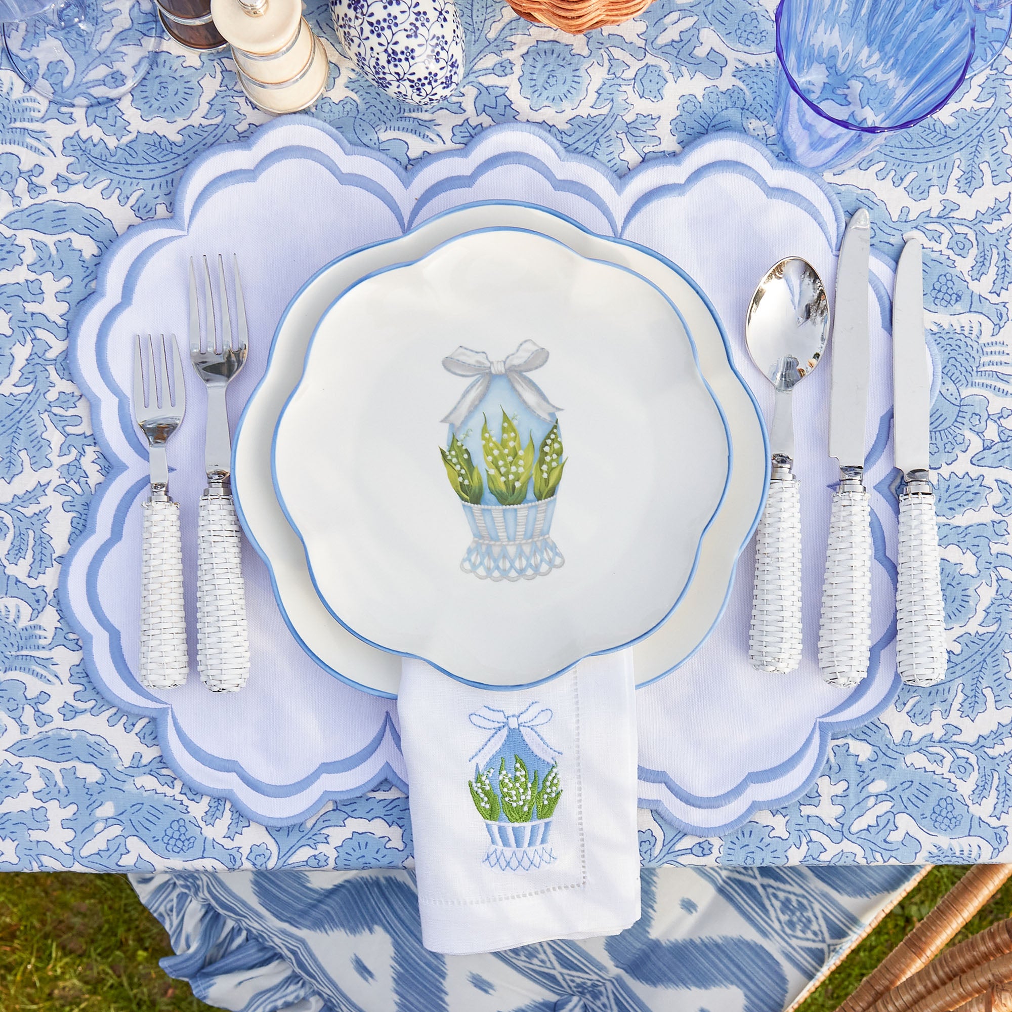 Scalloped Blue Easter Starter Plate