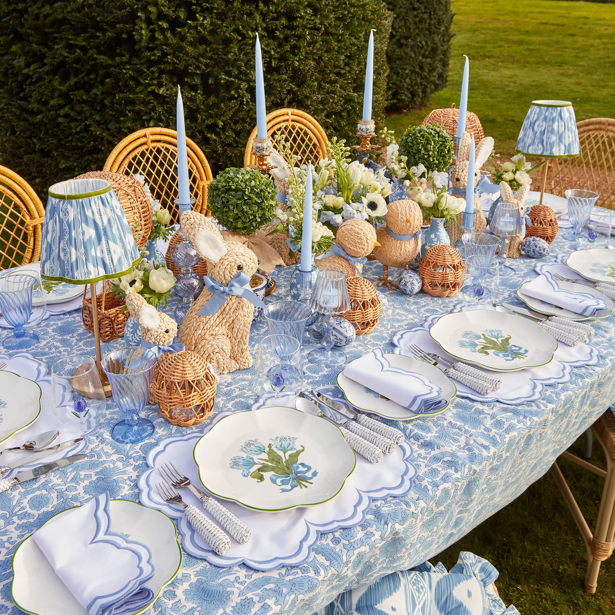 Blue Tulip Dinner Plate