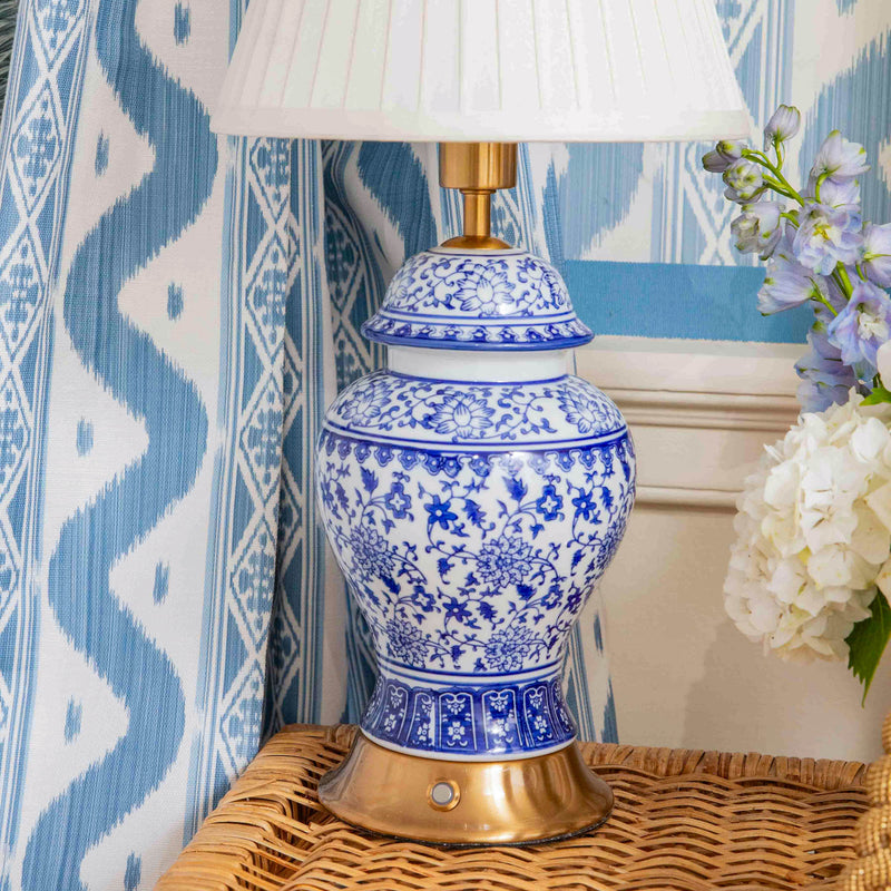 Chinoiserie Rechargeable Lamp & Cream Shade (22cm)