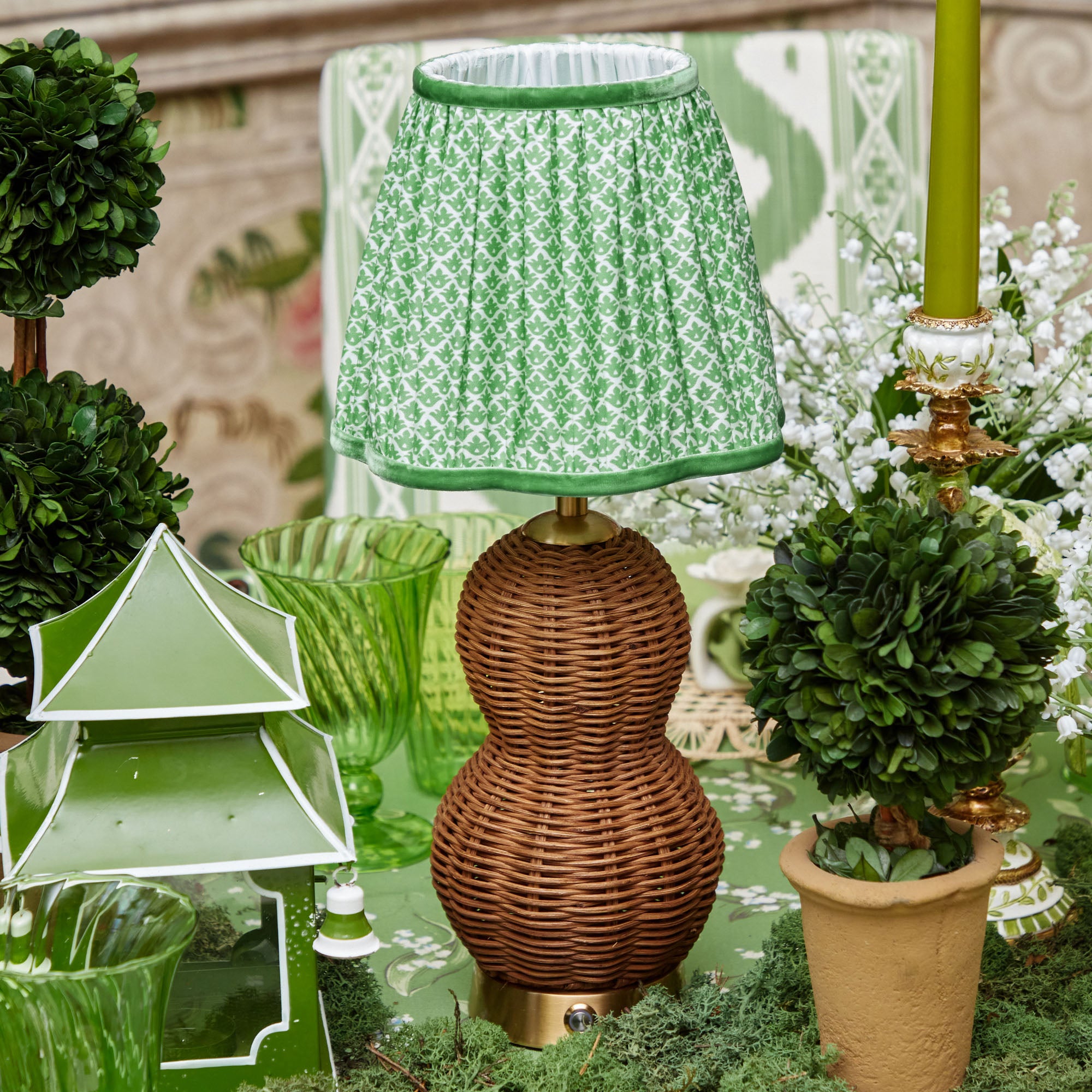 Green Lotus Lampshade (18cm)