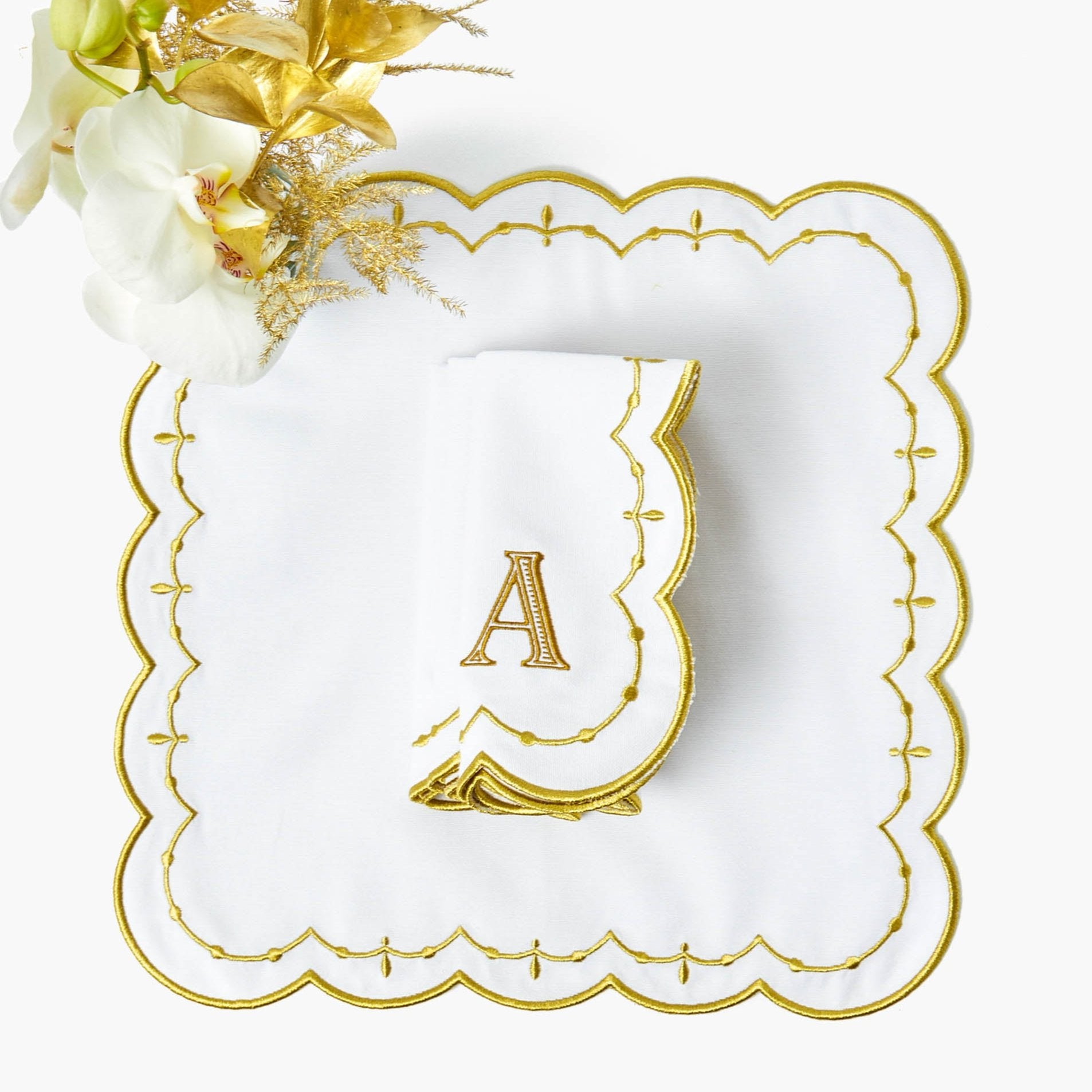 Olivia White & Gold Napkins (Set of 4)