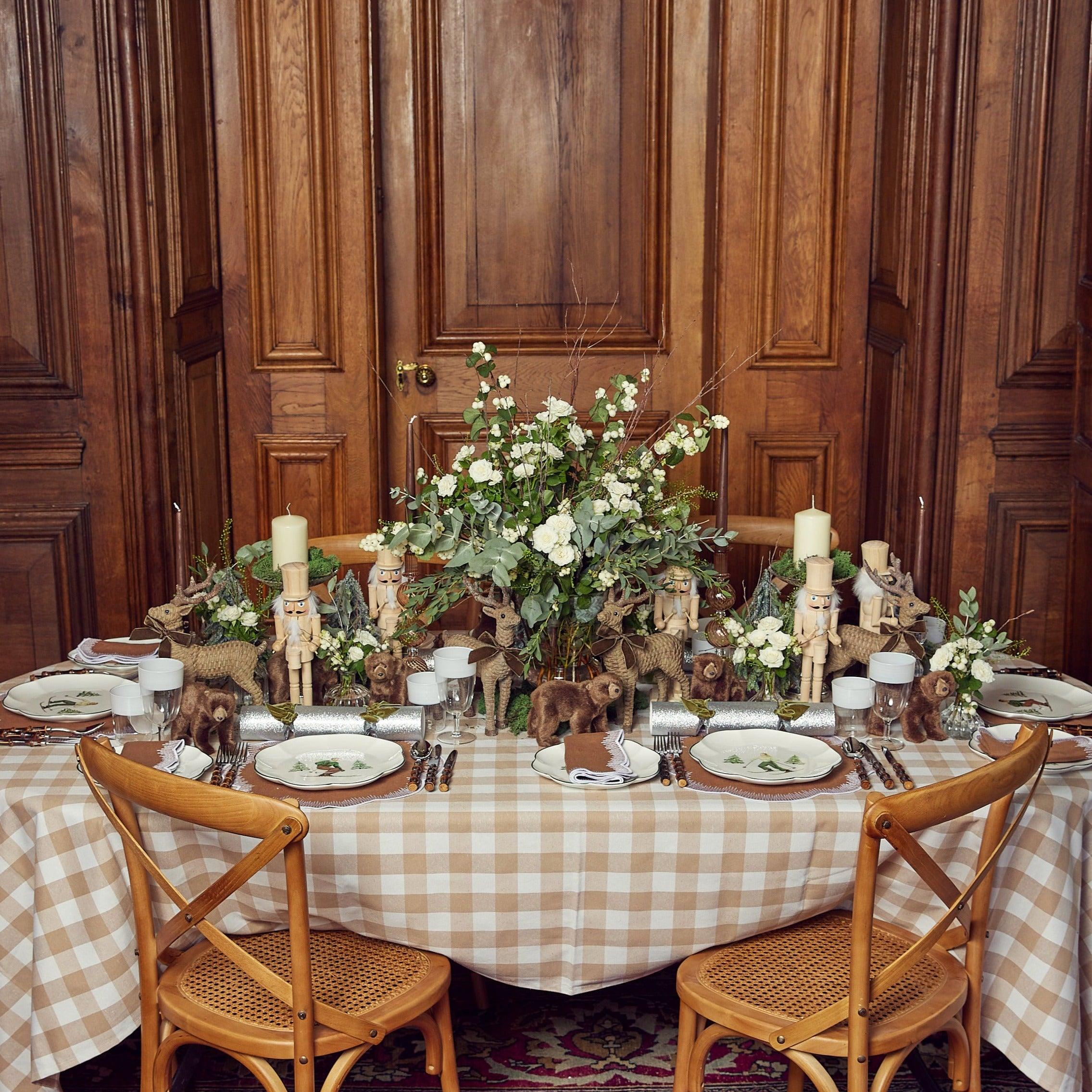 Luxurious touch: Set of 4 Caramel Linen Napkins.