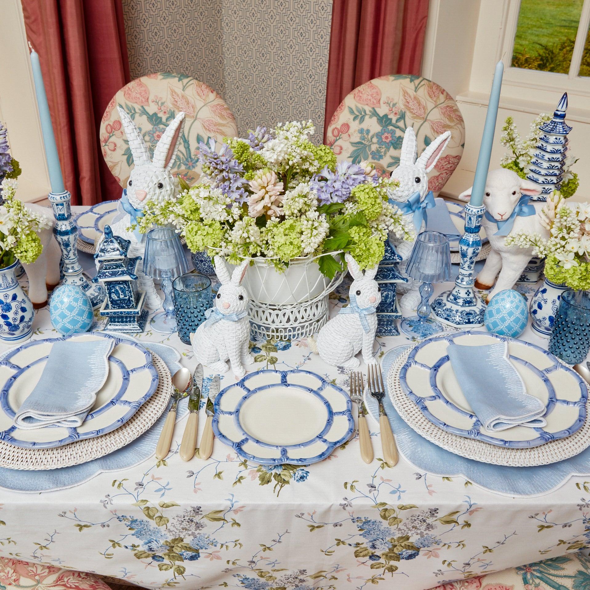 https://www.mrsalice.com/cdn/shop/files/alathea-sky-blue-linen-napkins-set-of-4-mrs-alice-13_67af850a-af75-4971-8498-3b697a964af5.jpg?v=1689354829