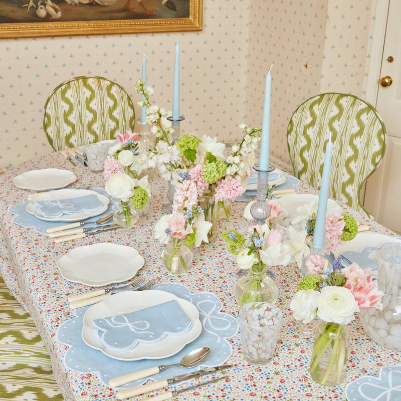 https://www.mrsalice.com/cdn/shop/files/dolly-ditsy-tablecloth-mrs-alice-2_109ae8a6-bac0-44ee-9656-64b0f5fdfd6b_800x.jpg?v=1689277805