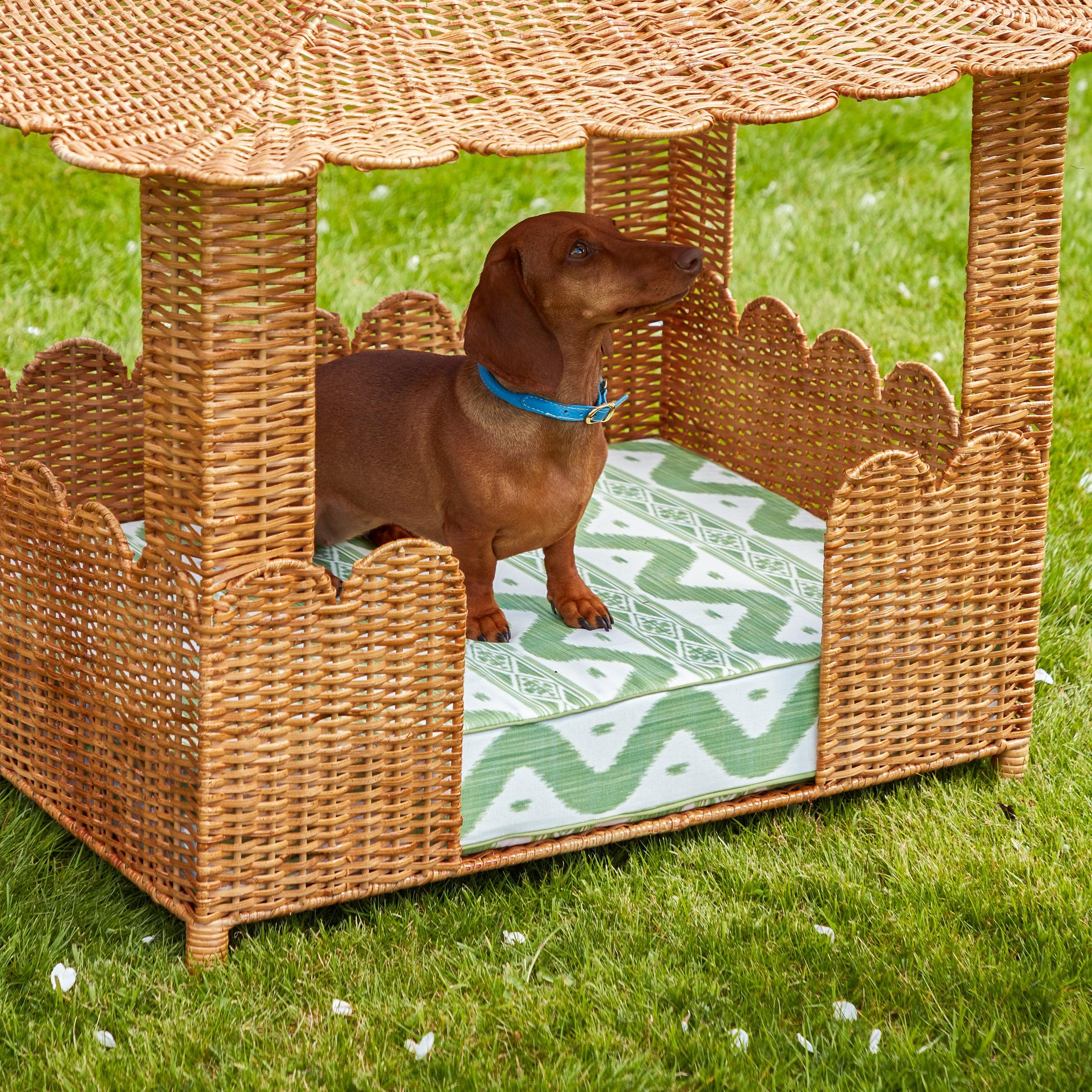 Dorothy Pagoda Dog Bed - Mrs. Alice