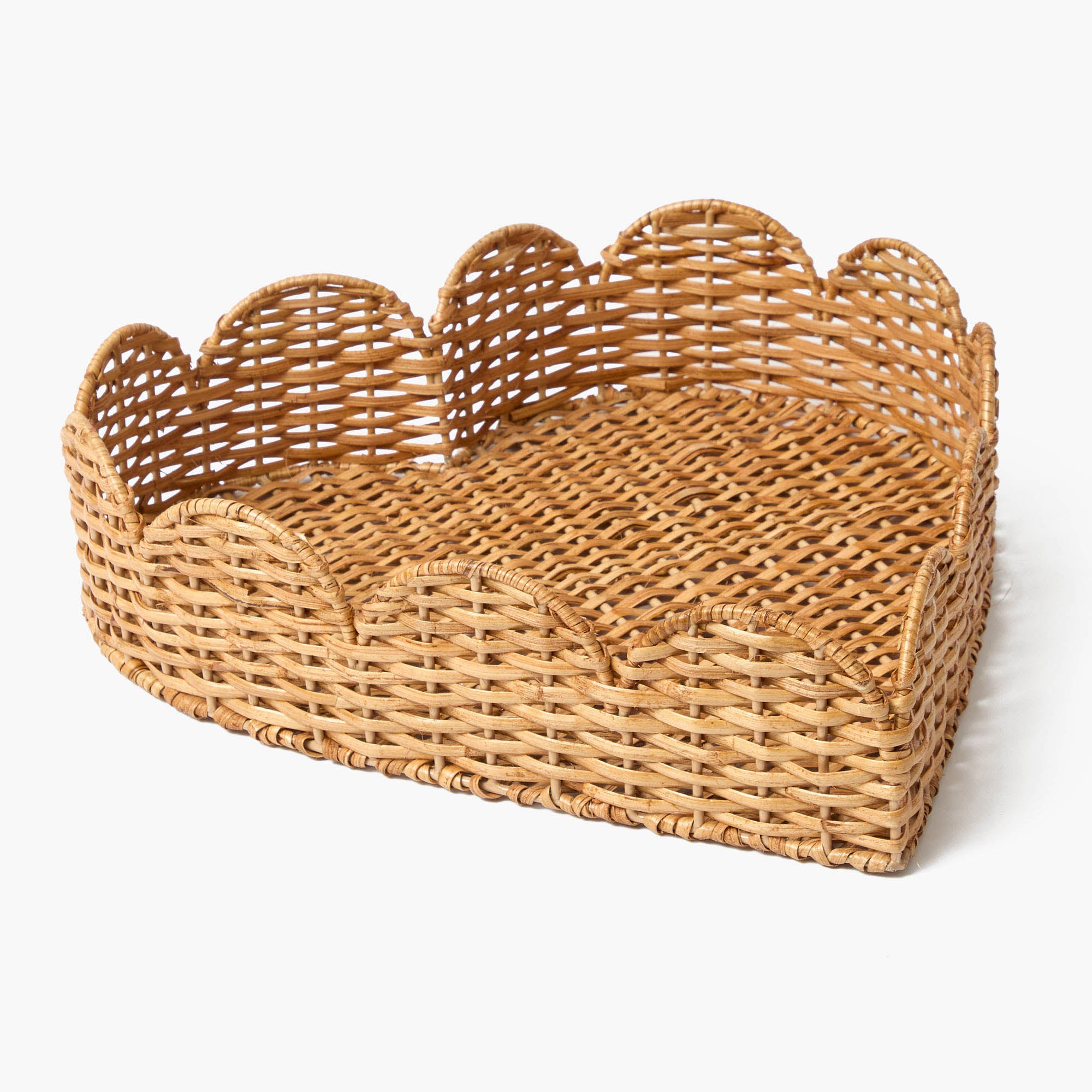 Scalloped Heart Rattan Tray