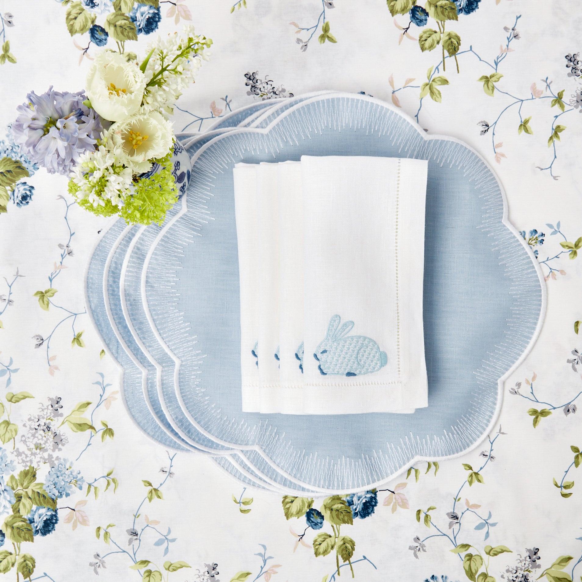 https://www.mrsalice.com/cdn/shop/files/happy-bunny-white-linen-napkins-set-of-4-mrs-alice-14_f18afaef-85e6-4b91-97af-c4c64881cca9.jpg?v=1689354828