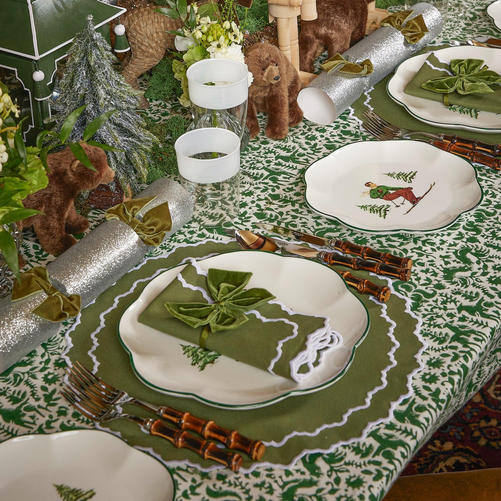 Add a touch of distinctive style to your Christmas decor with the Heidi & Hans Skier Starter Plates, perfect for creating a unique and festive Christmas atmosphere while celebrating the season with a touch of the slopes and alpine charm.