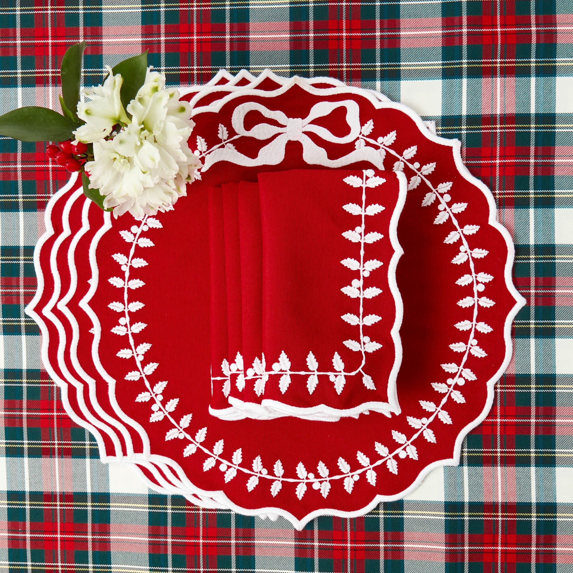 Red Bow Laurel Napkins (Set of 4)