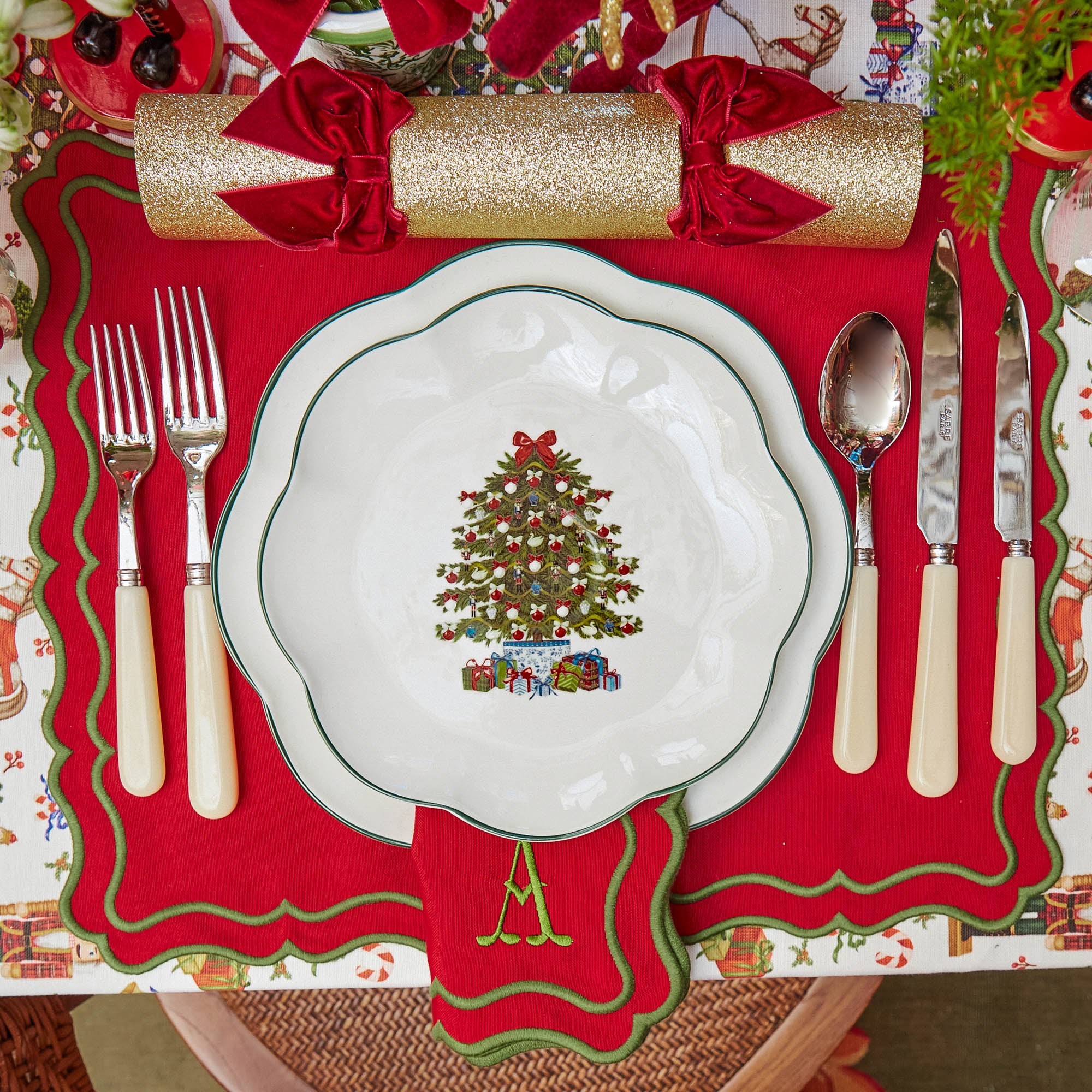 Mrs. Alice Christmas Tree Starter Plate (Set of 4)