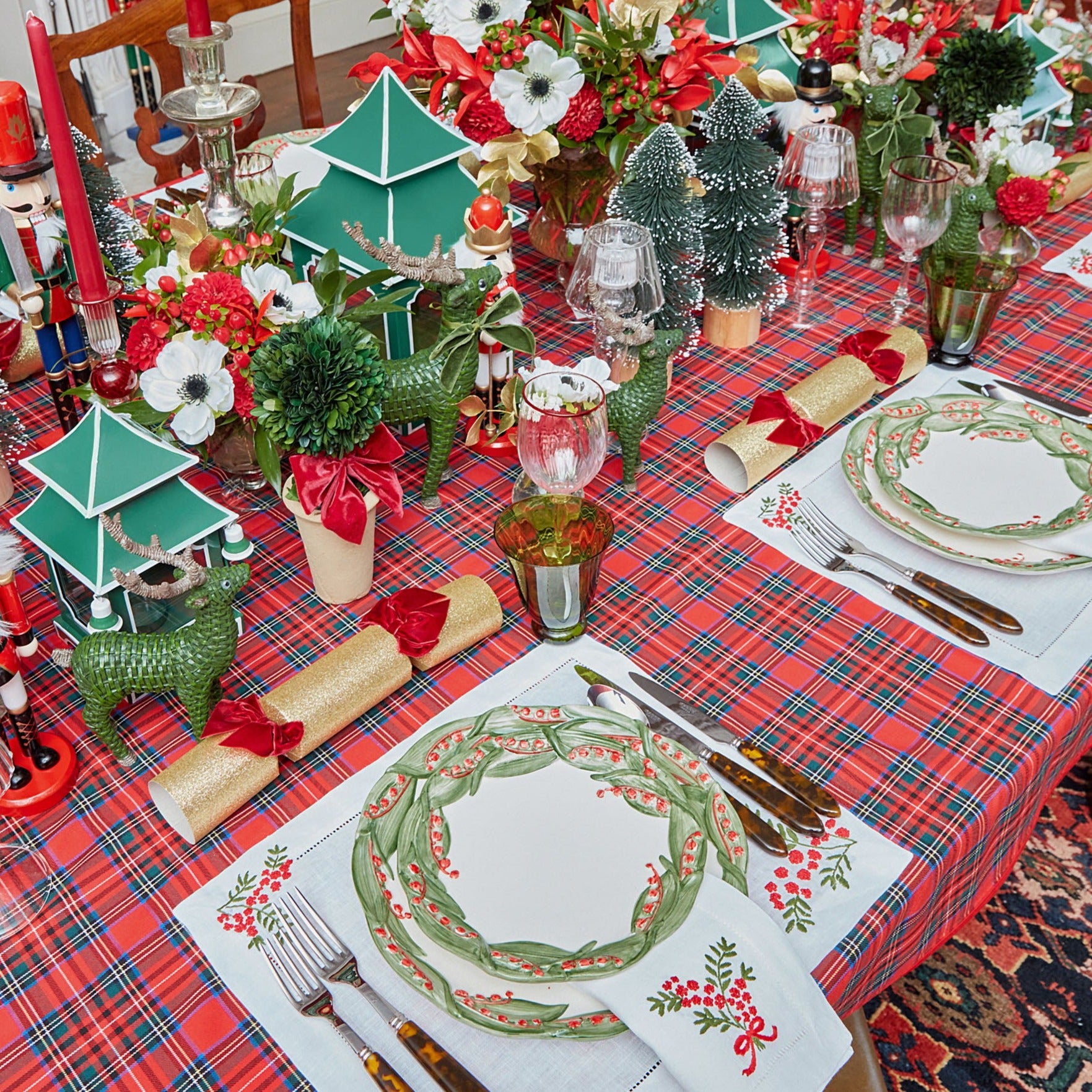 Create cherished holiday memories with the Red Berry Dinner Plate, a delightful and elegant addition that infuses your festive meals with the colors of the season.