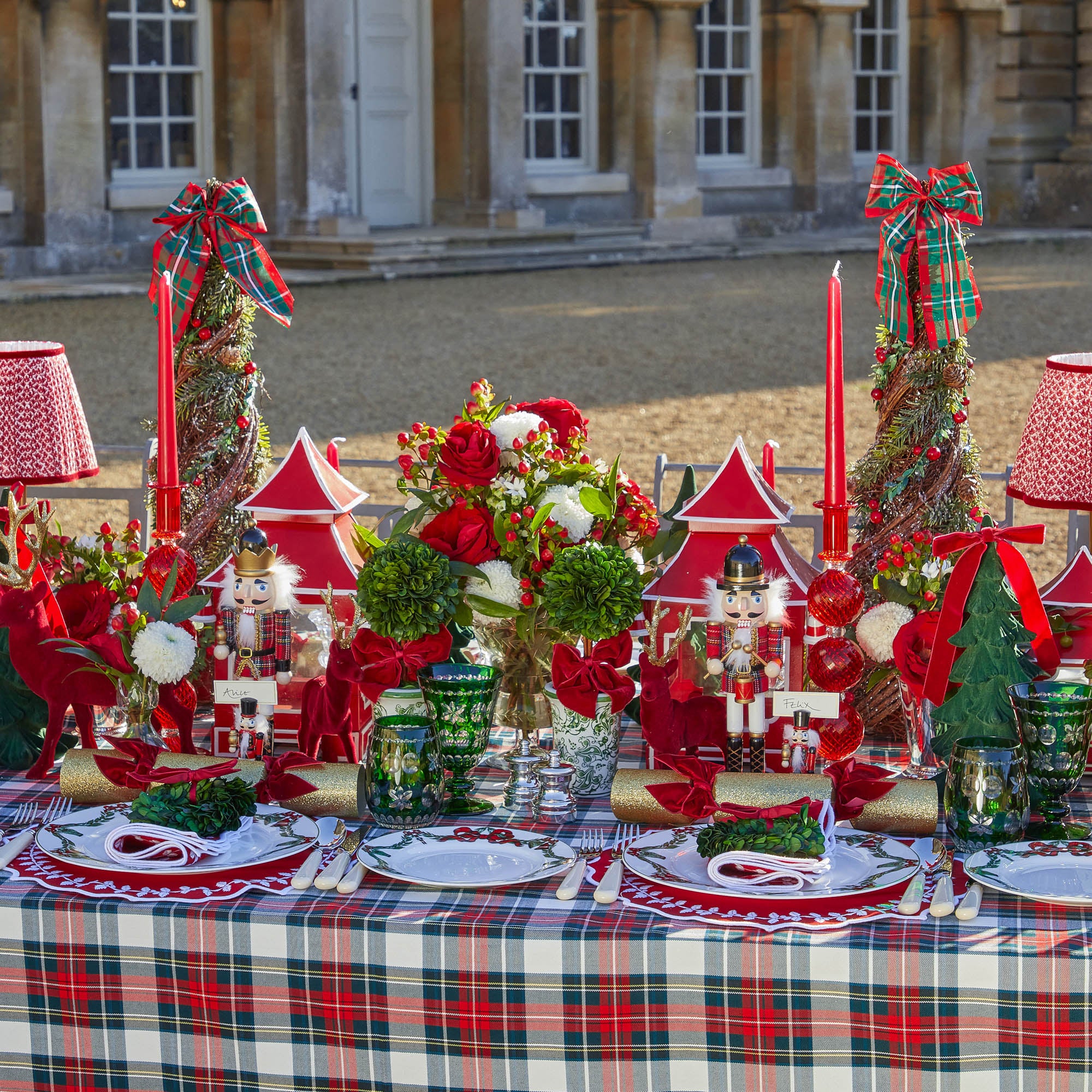 Red Bow Laurel Placemats (Set of 4)