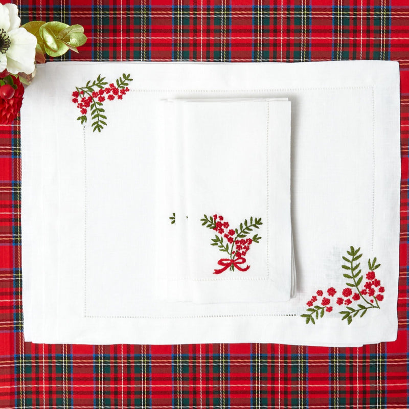 https://www.mrsalice.com/cdn/shop/files/joy-of-christmas-white-product-52_800x.jpg?v=1701944555