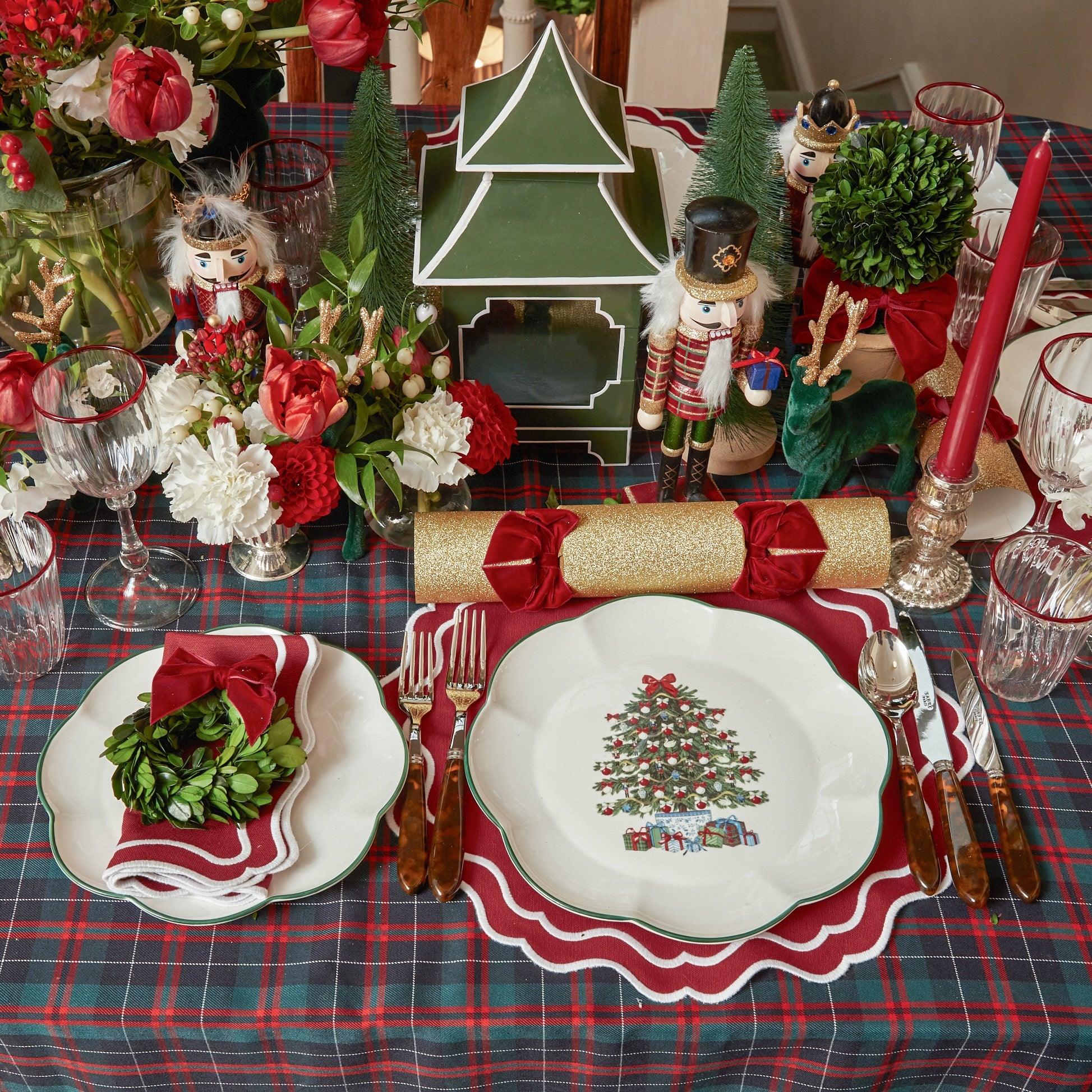 Red Berry White Linen Placemats (Set of 4) – Mrs. Alice