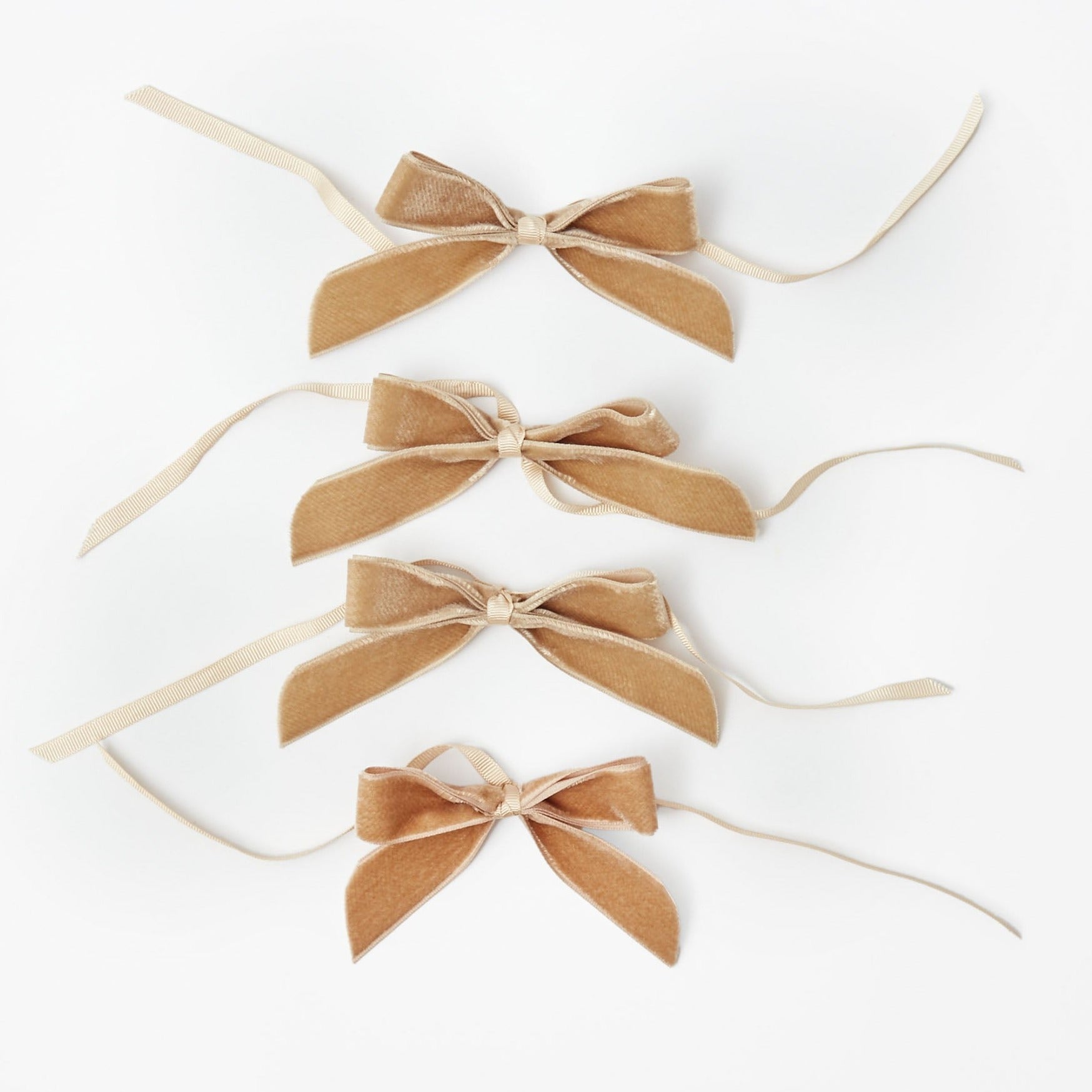 Oat Velvet Mini Bows (Set of 4)