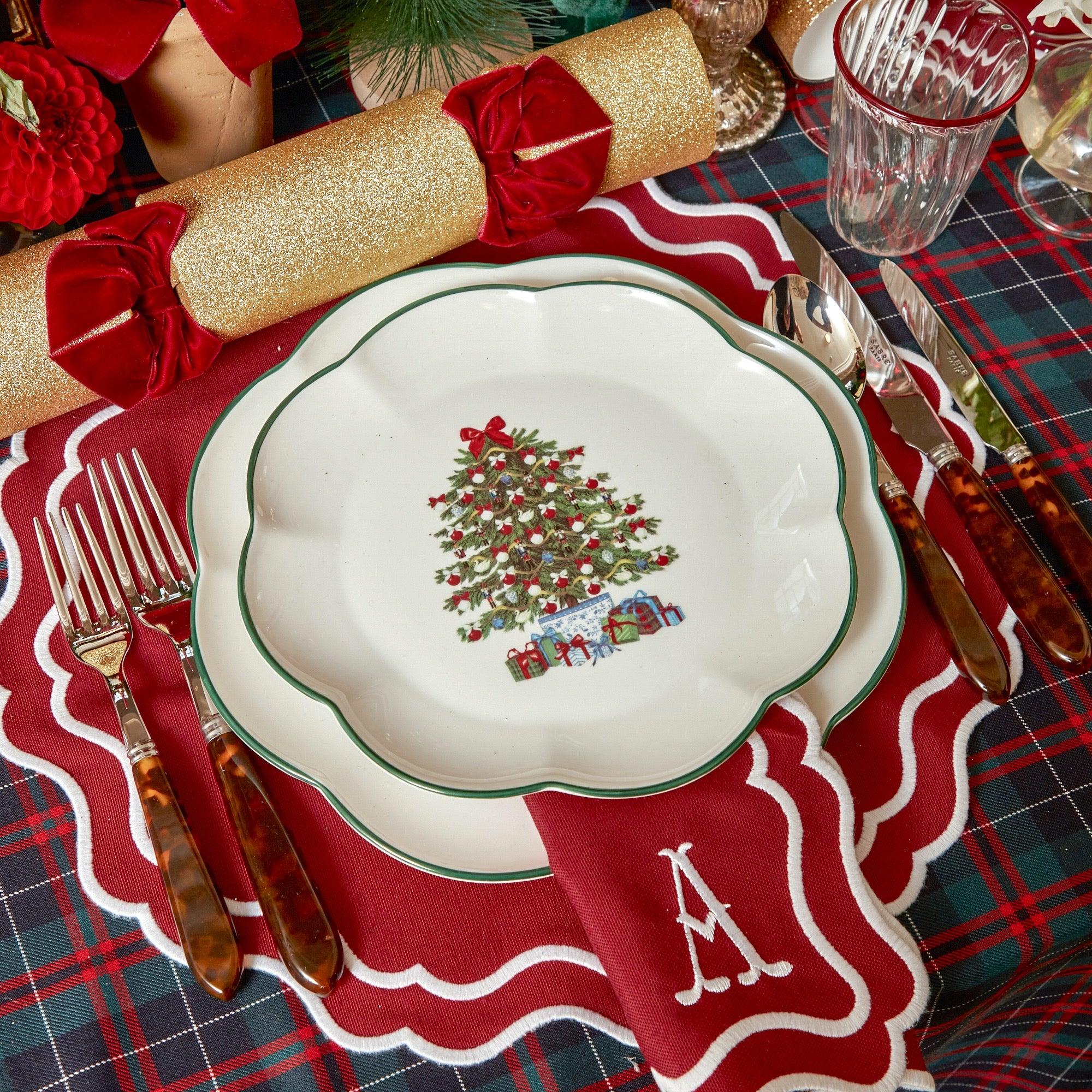 Mrs. Alice Christmas Tree Starter Plate Set of 4