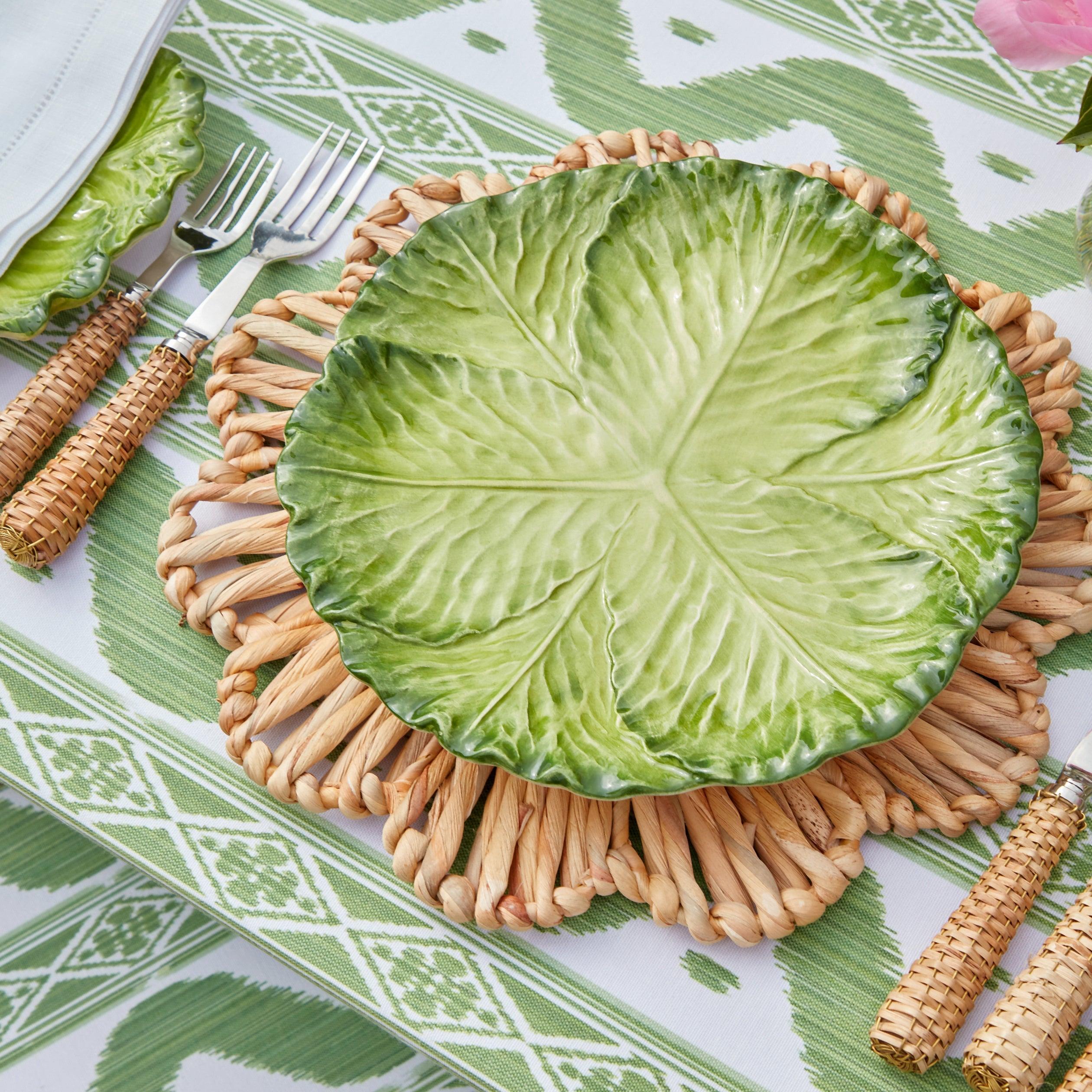 Serena Green Cabbage Dinner Plate