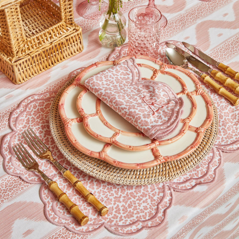 https://www.mrsalice.com/cdn/shop/files/serena-pink-leopard-placemats-set-of-4-mrs-alice-11_112d4c51-655b-40c0-b3cd-3893df7785a2_800x.jpg?v=1689343752