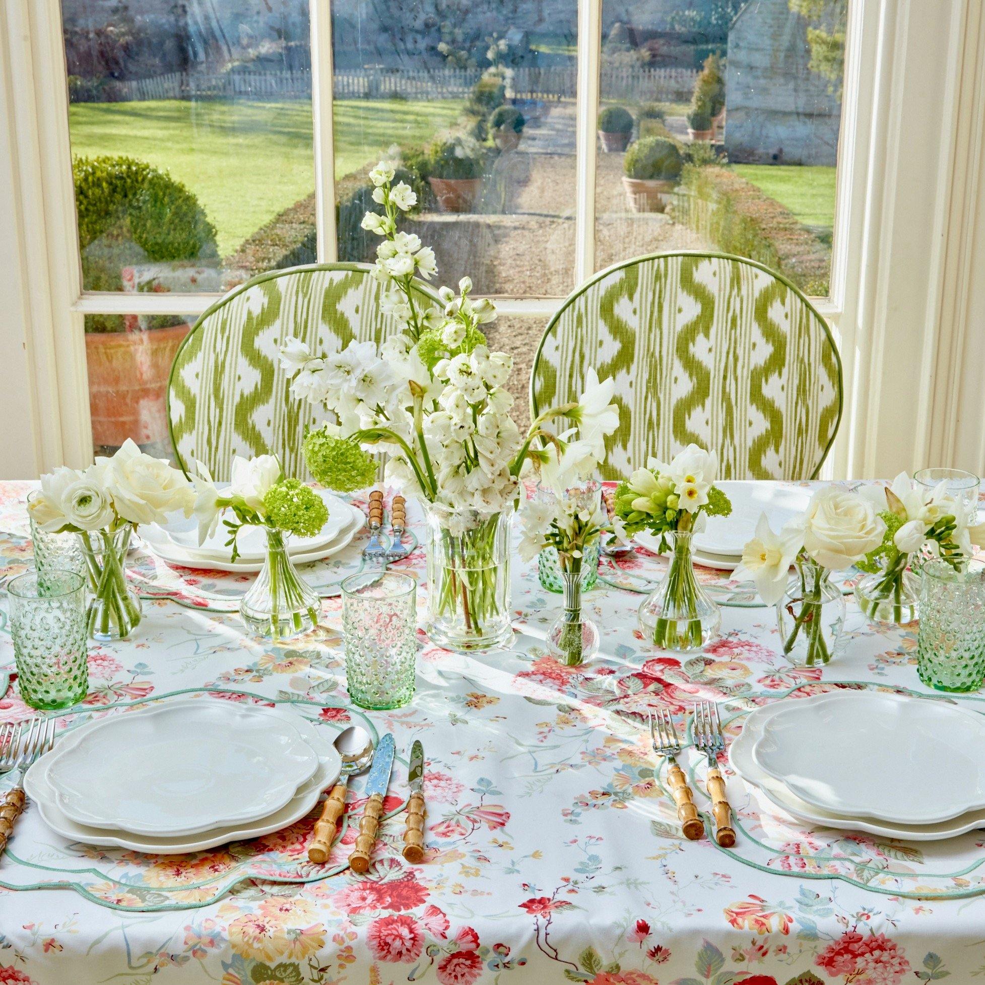 https://www.mrsalice.com/cdn/shop/files/sibyl-chintz-green-napkins-set-of-4-mrs-alice-12_4e0bbd84-b6db-4f43-a40d-e17dba8ce0c5.jpg?v=1689282224