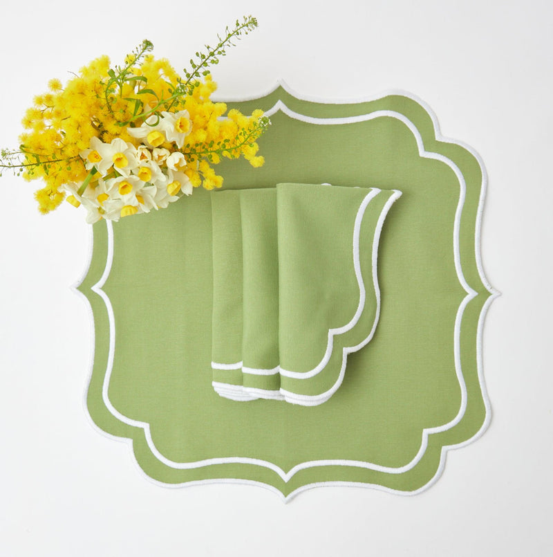 Green Napkins Alice 4) – Embroidered Sylvie Mrs. (Set of