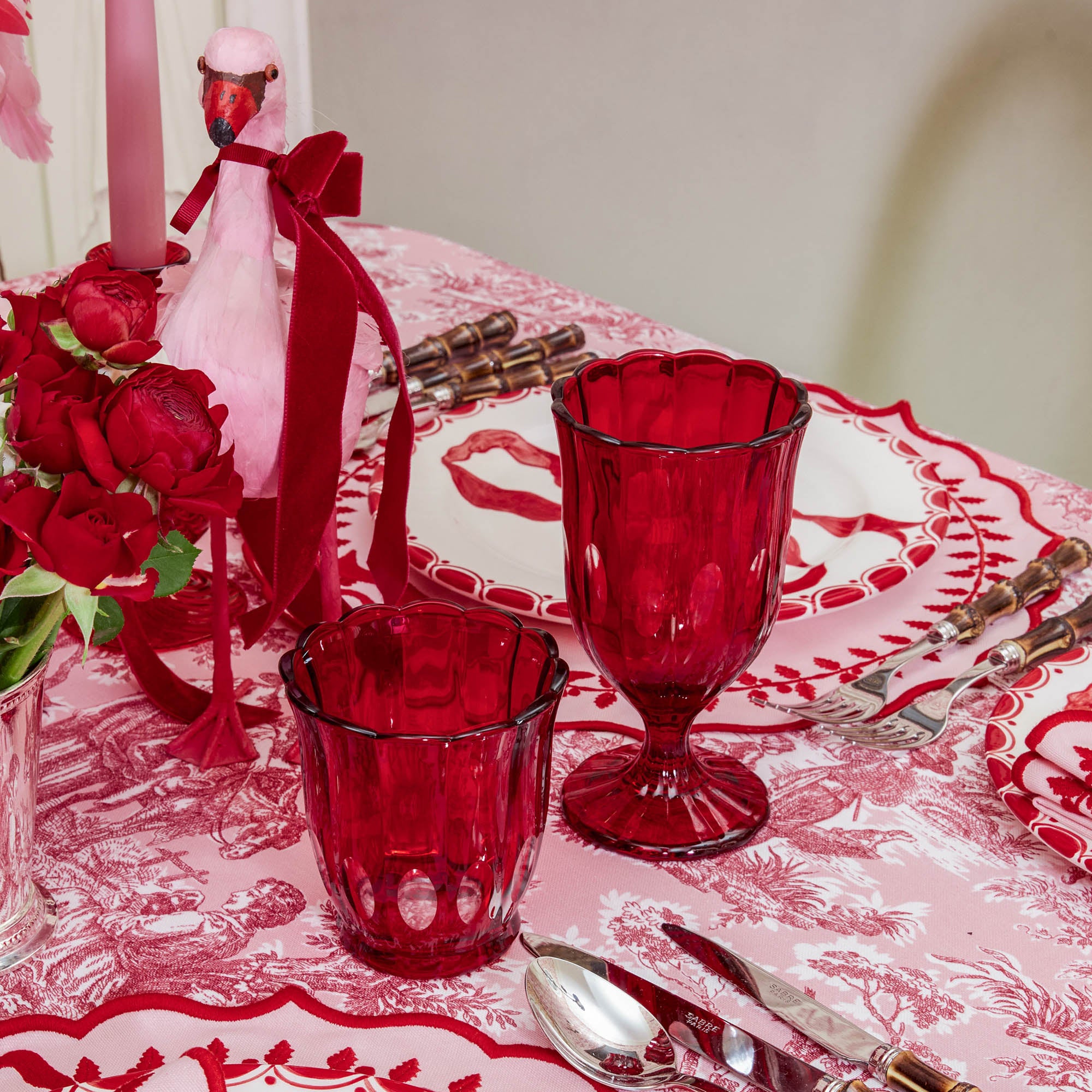 Red Scalloped Glassware (Set of 12)