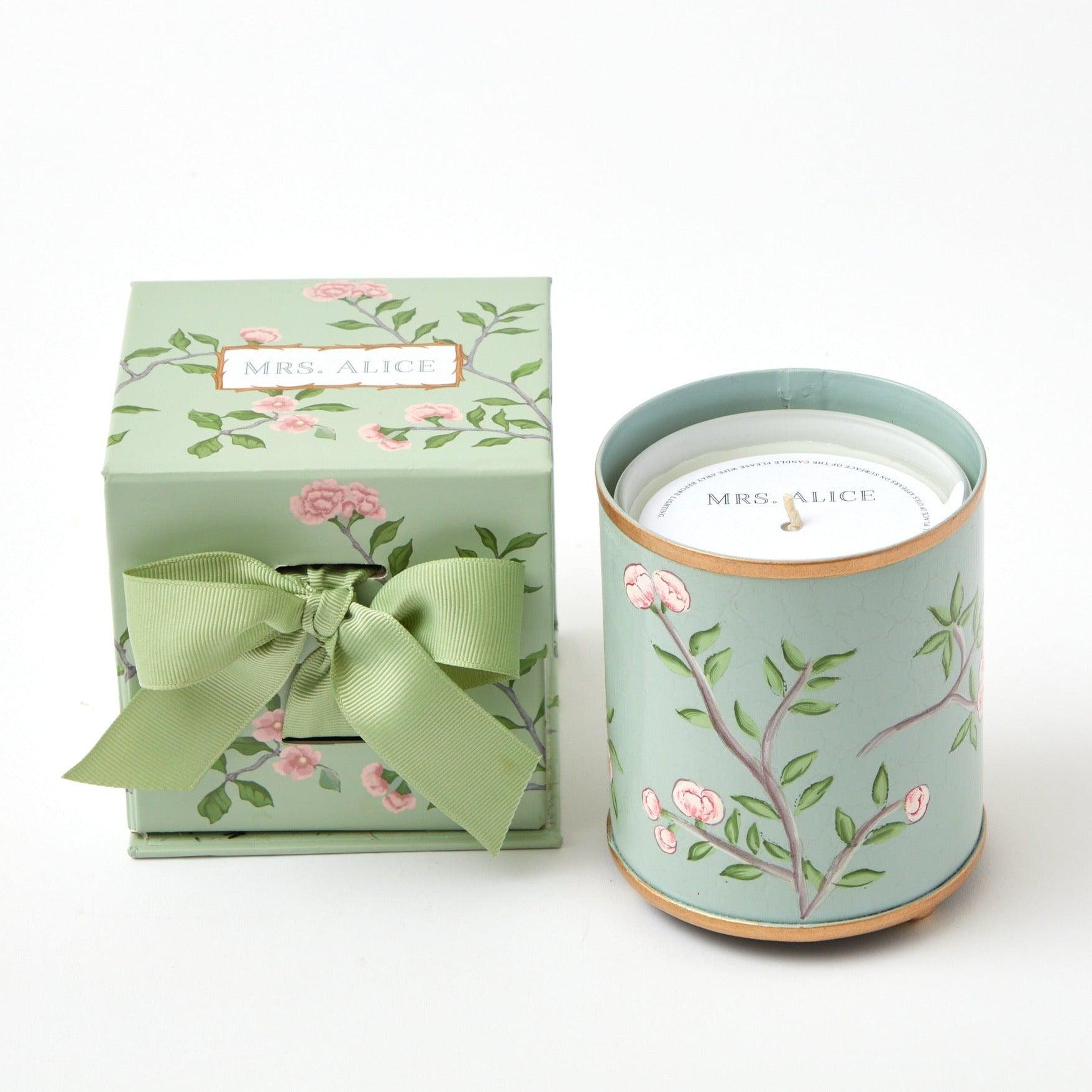 Velvet Oak Scented Candle - Mrs. Alice