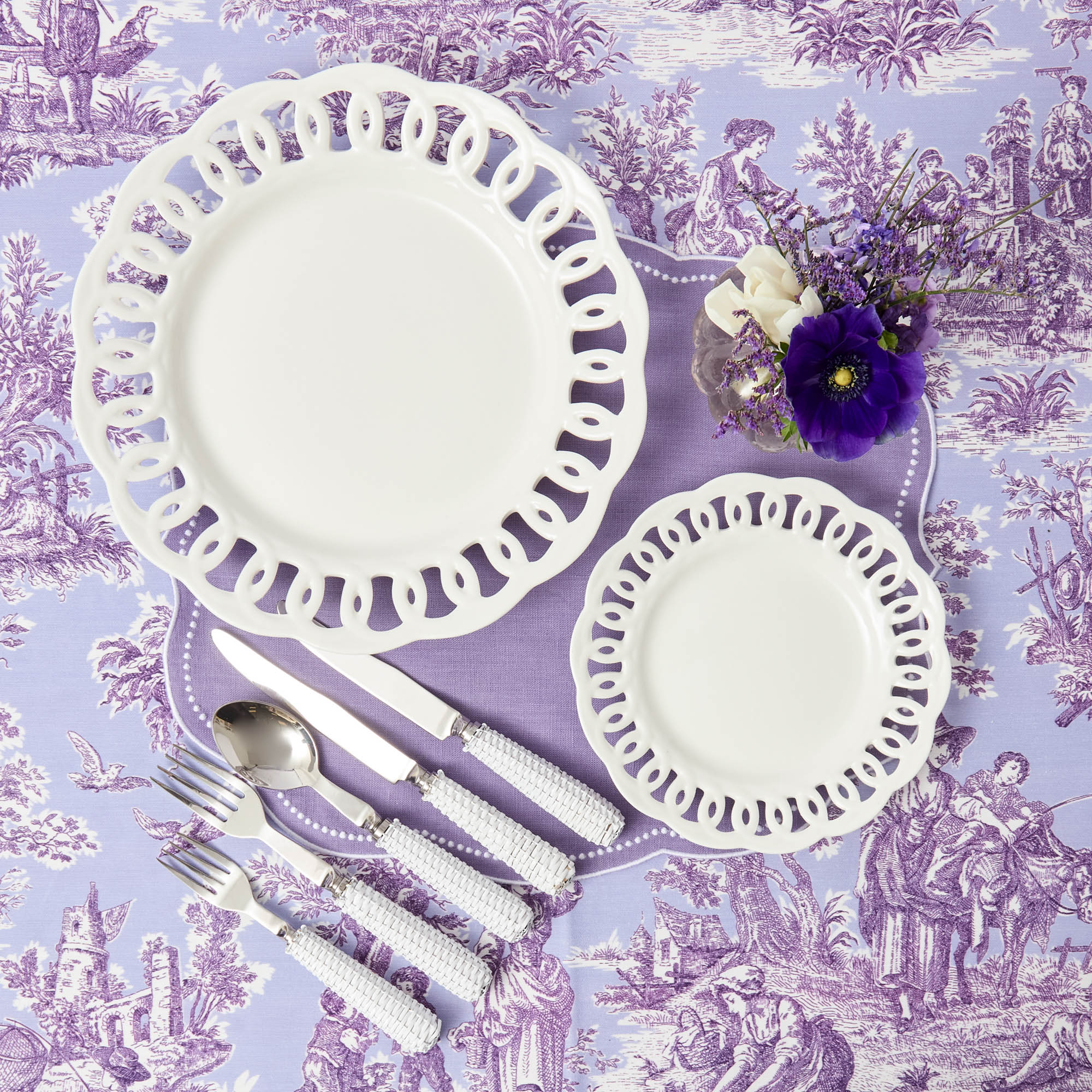 White Lace Dinner & Starter Plates (Set of 8)