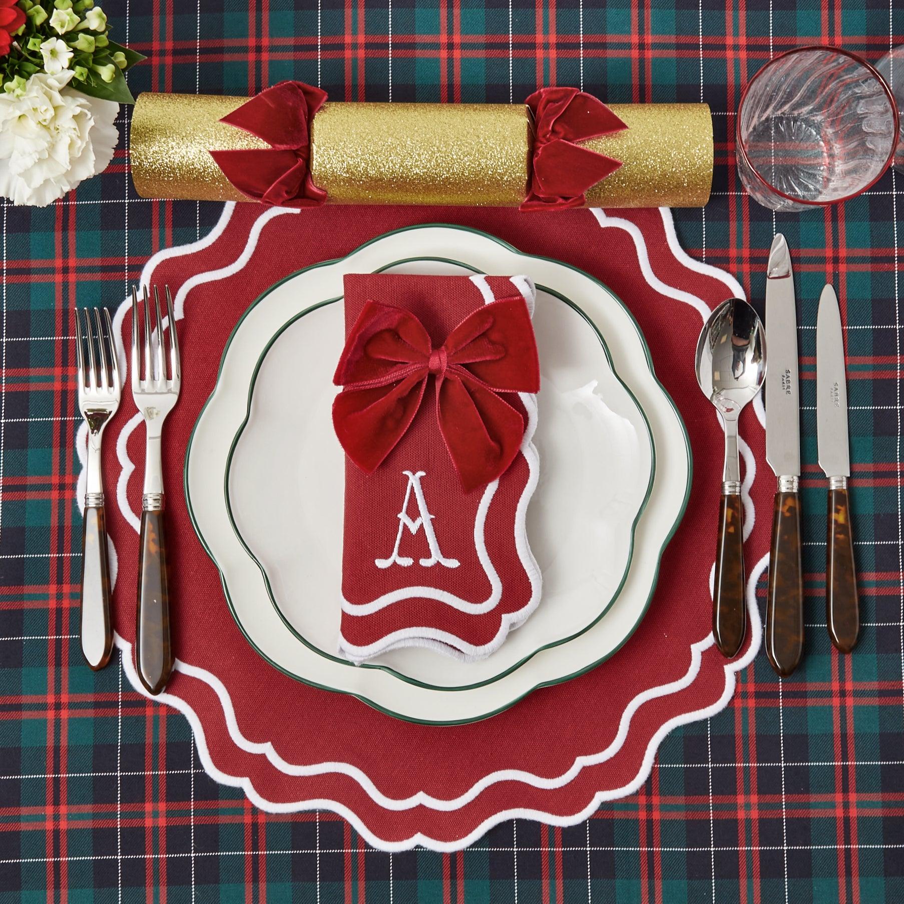 Red Berry White Linen Napkins (Set of 4) – Mrs. Alice